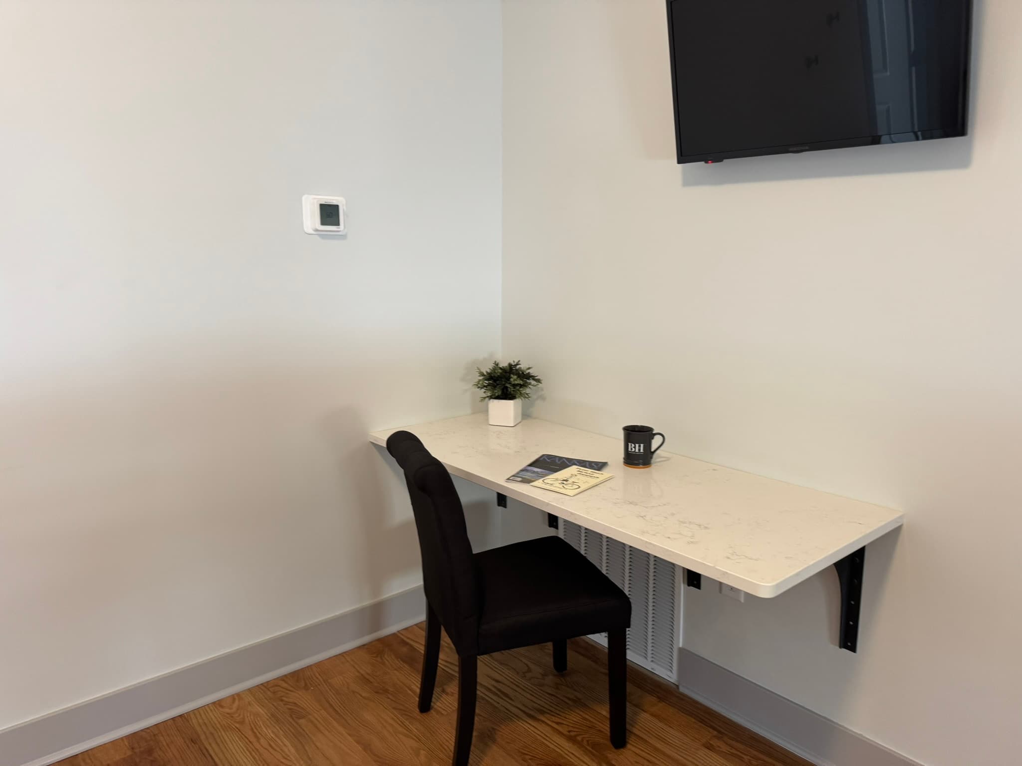 Image of bathroom in room 101
